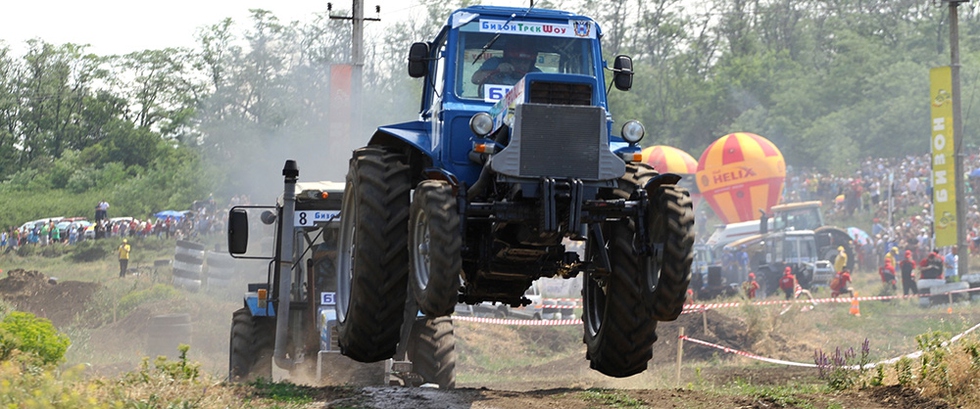 XII гонки на тракторах «Бизон-Трек-Шоу» стартуют в 10.00 14 июня 2014 года 432351265642abe7433ff6271e858423