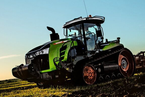 Гусеничный трактор Fendt 1100 MT
