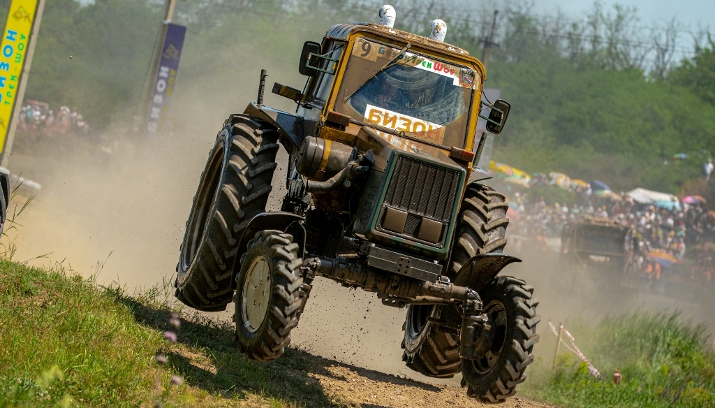 Все на тракторные гонки! Приглашаем сельхозпредприятия принять участие в Бизон-Трек-Шоу 2020
