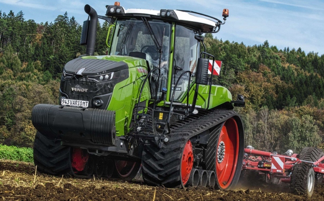 Гусеничный трактор Fendt 900 Vario MT