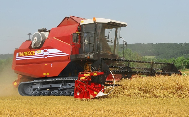 Зерноуборочный комбайн «Палессе GS812»