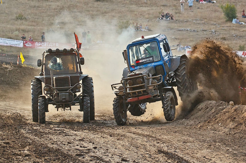 Открытый чемпионат Украины по гонкам на тракторах 2011
